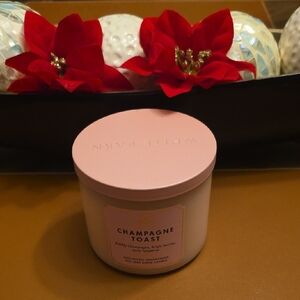 White Barn Champagne Toast Candle - Soft Pink